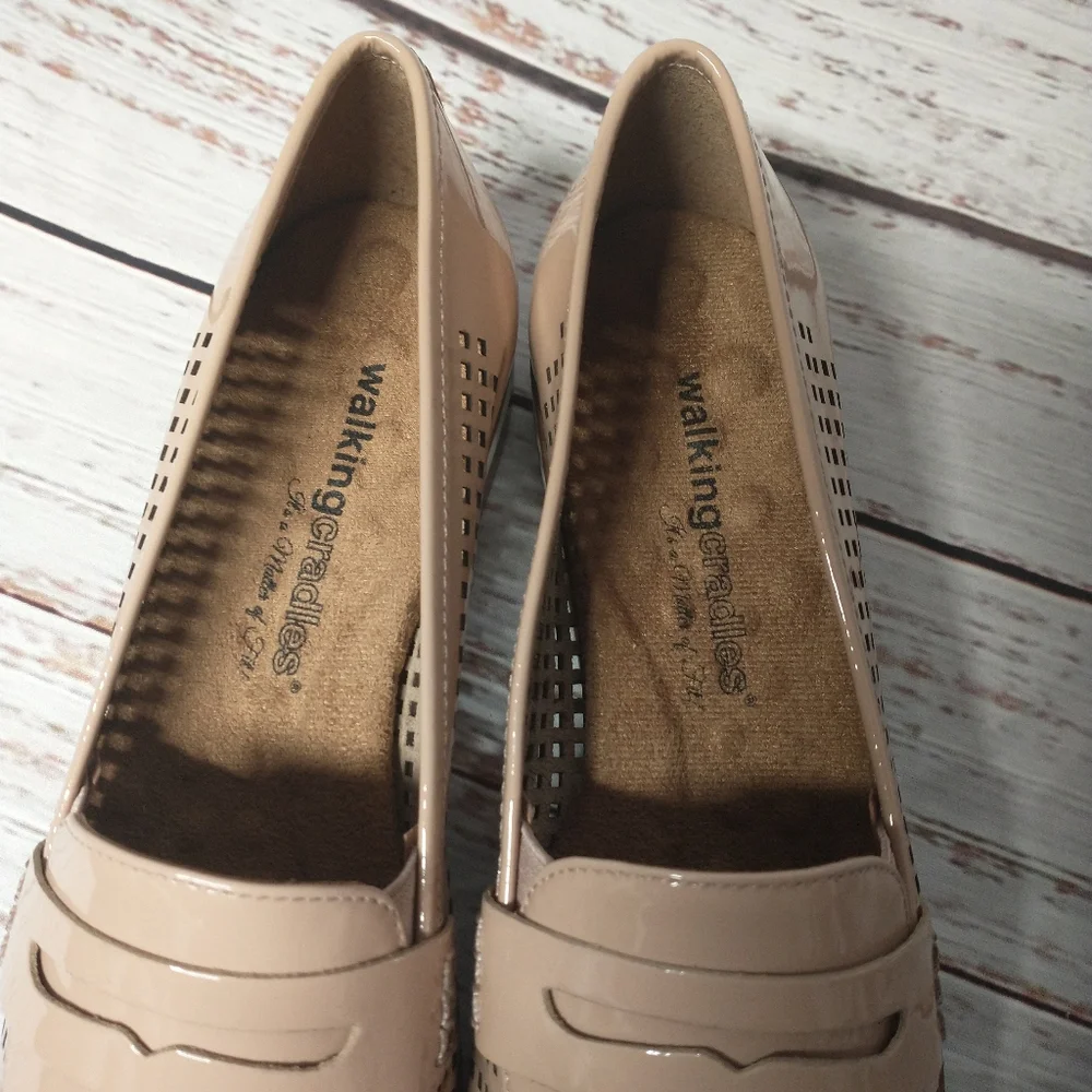 Walking Cradles women's shoes size 8